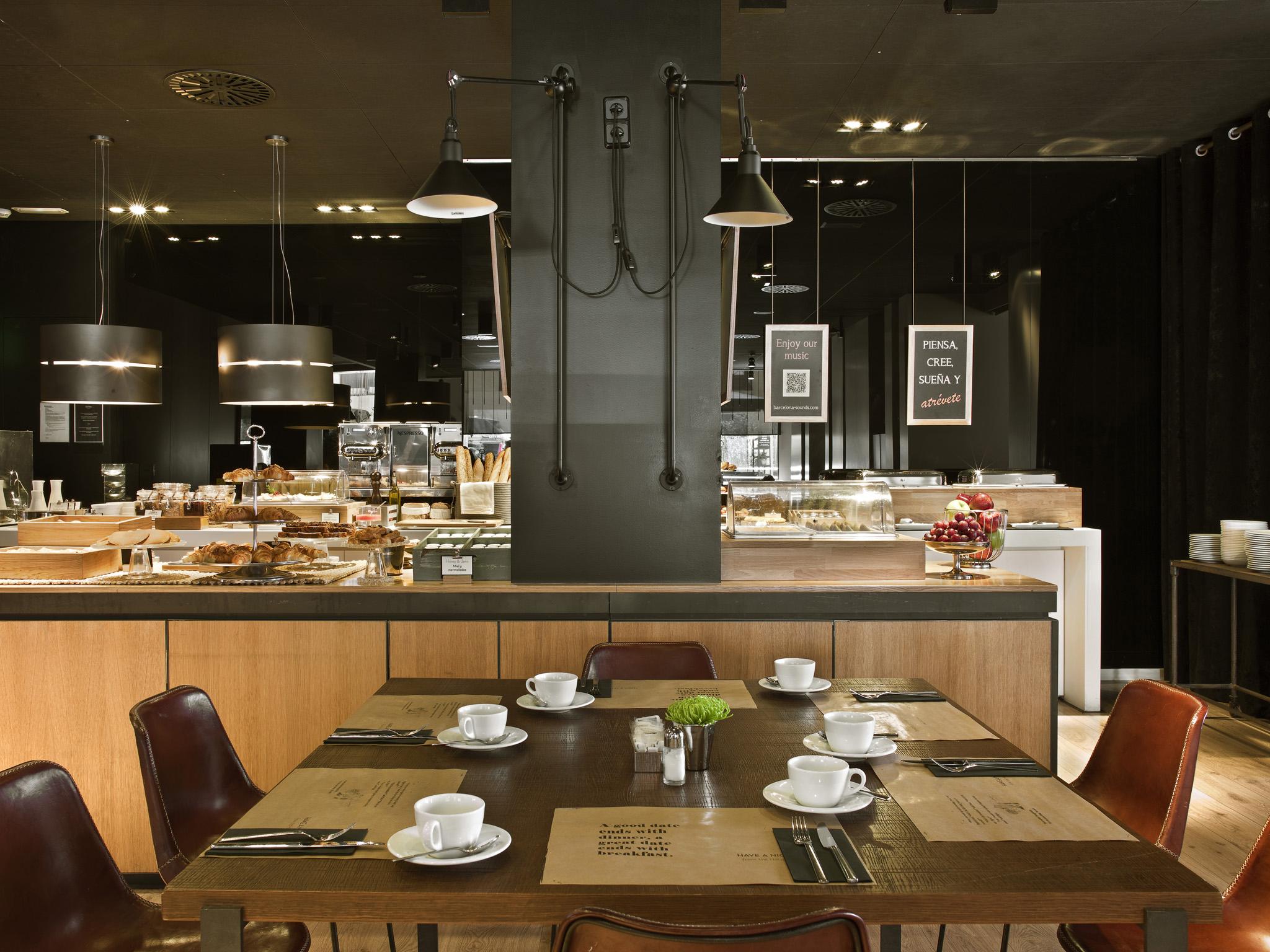 Grand Hotel Central, Small Luxury Hotels Barcelona Luaran gambar The Kitchen