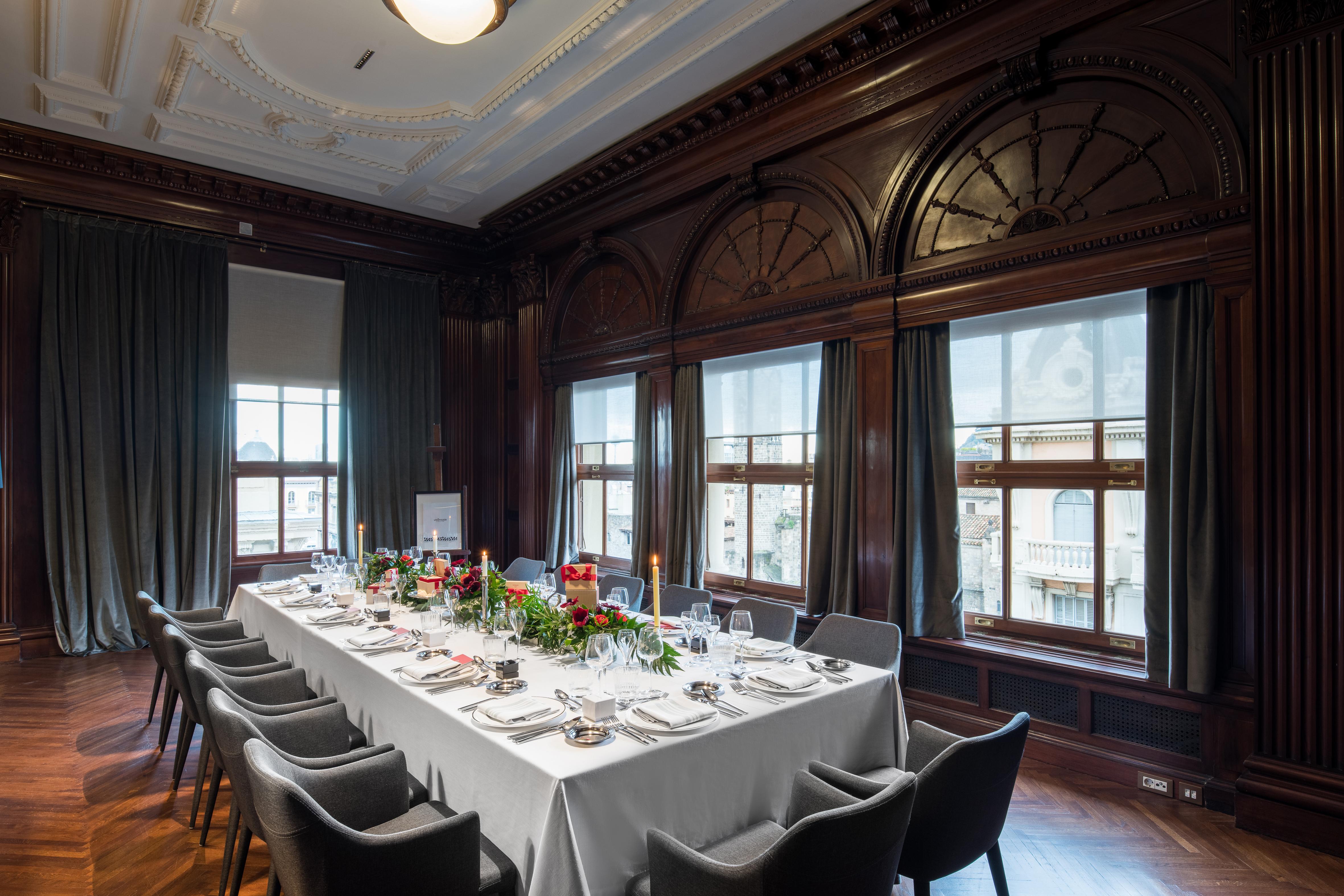 Grand Hotel Central, Small Luxury Hotels Barcelona Luaran gambar The Long Room