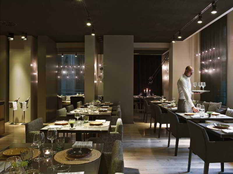 Grand Hotel Central, Small Luxury Hotels Barcelona Luaran gambar Interior of the restaurant